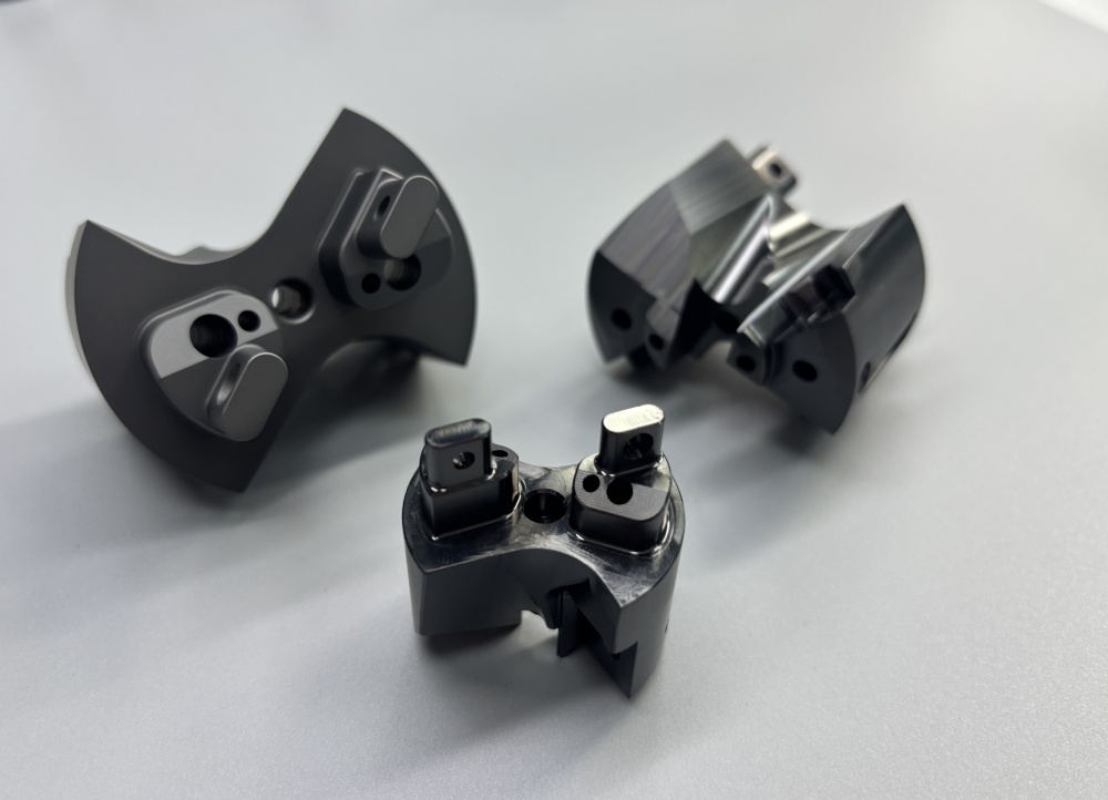 动力刀座DLC涂层：耐磨/减摩/抗腐蚀的性能提升路径 东莞超越DLC涂层 东莞超越PVD涂层